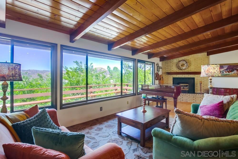 22327 Jans Oak Vw Property Photo 5