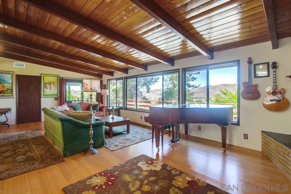 22327 Jans Oak Vw Property Photo 7