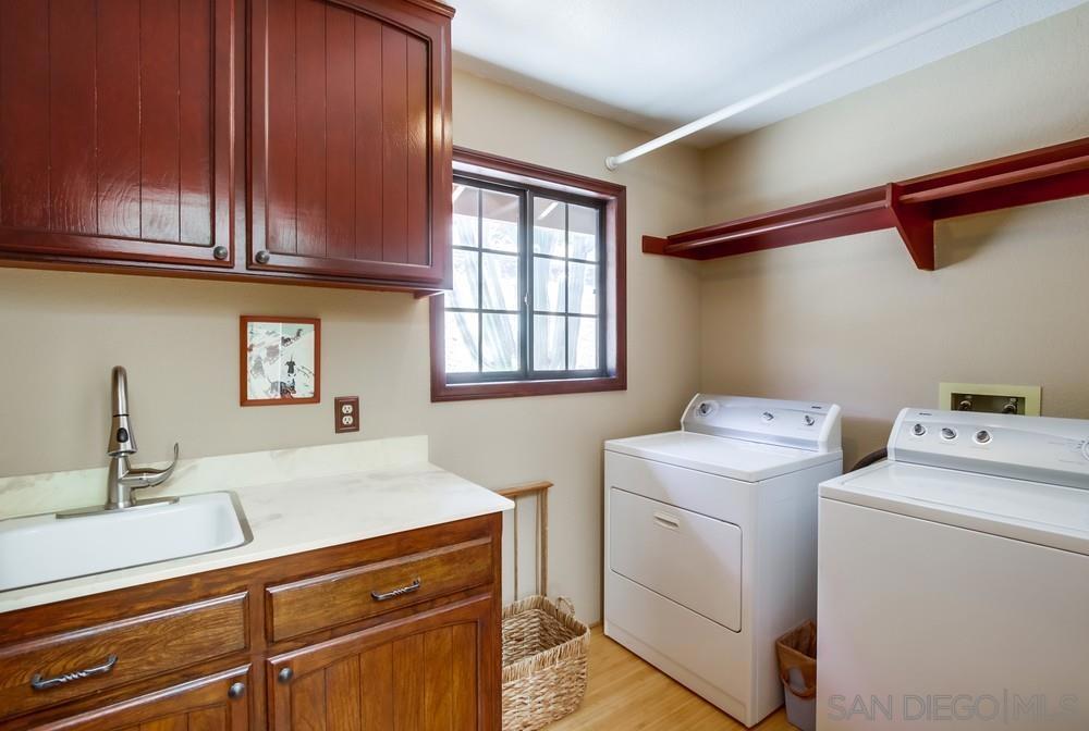 22327 Jans Oak Vw Property Photo 21