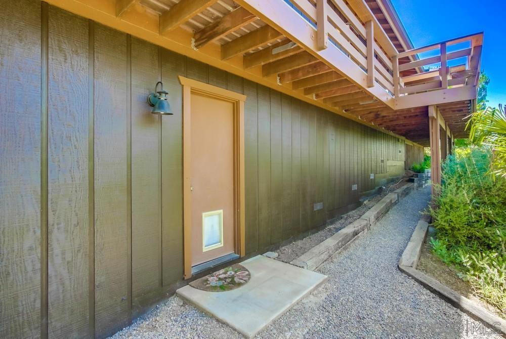 22327 Jans Oak Vw Property Photo 23