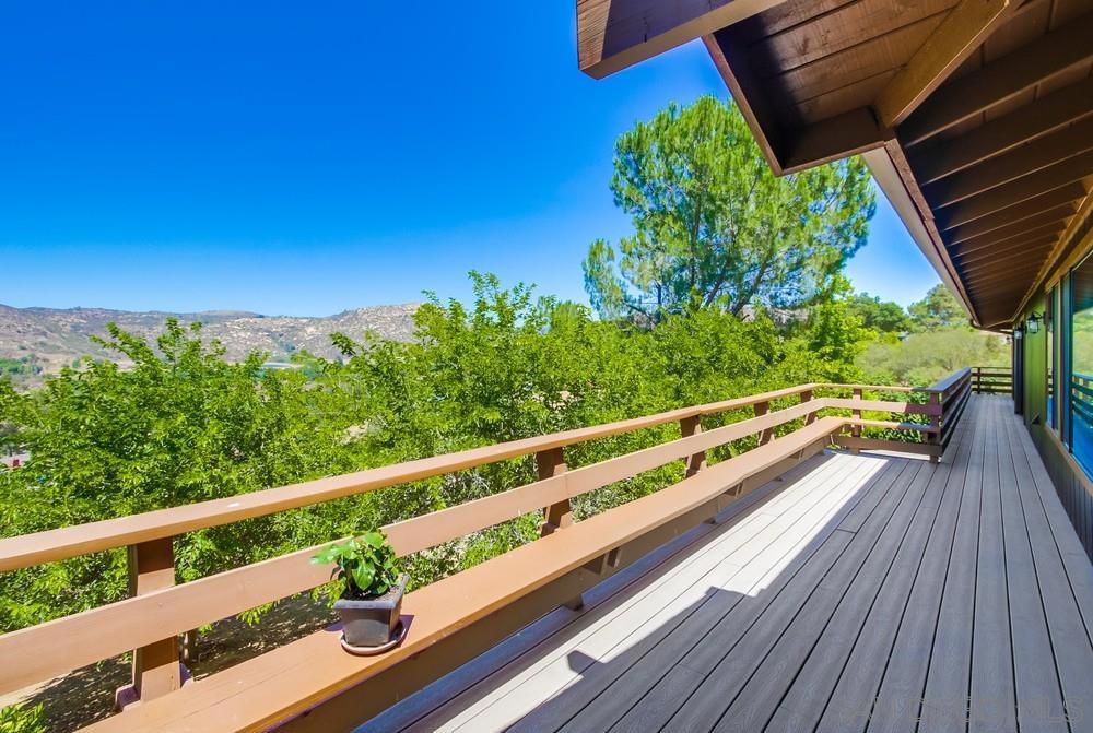 22327 Jans Oak Vw Property Photo 38