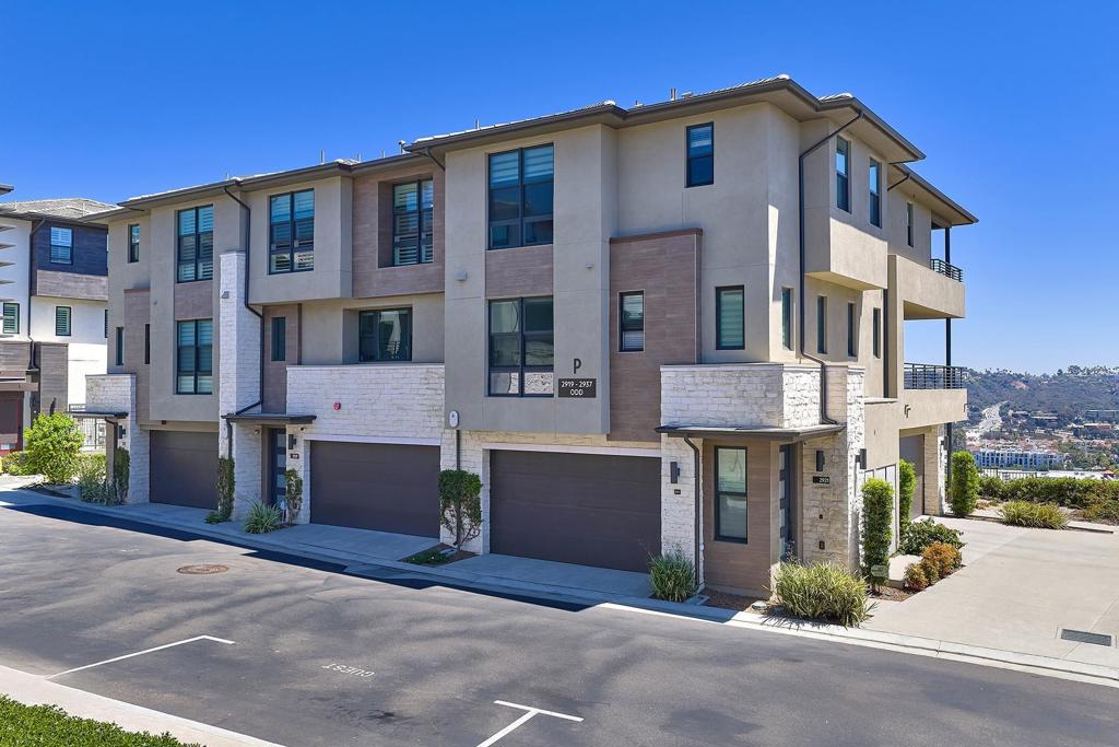 2921 Via Alta Pl Property Photo 2
