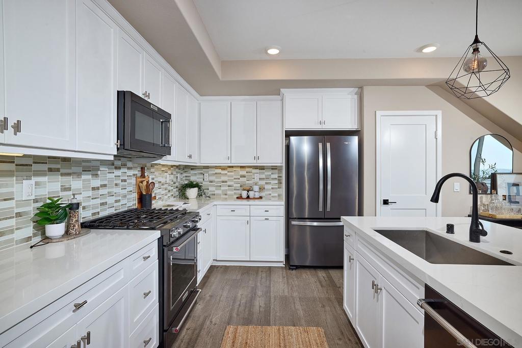 2921 Via Alta Pl Property Photo 5