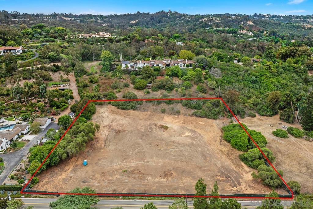 4919 El Secreto Property Photo 8