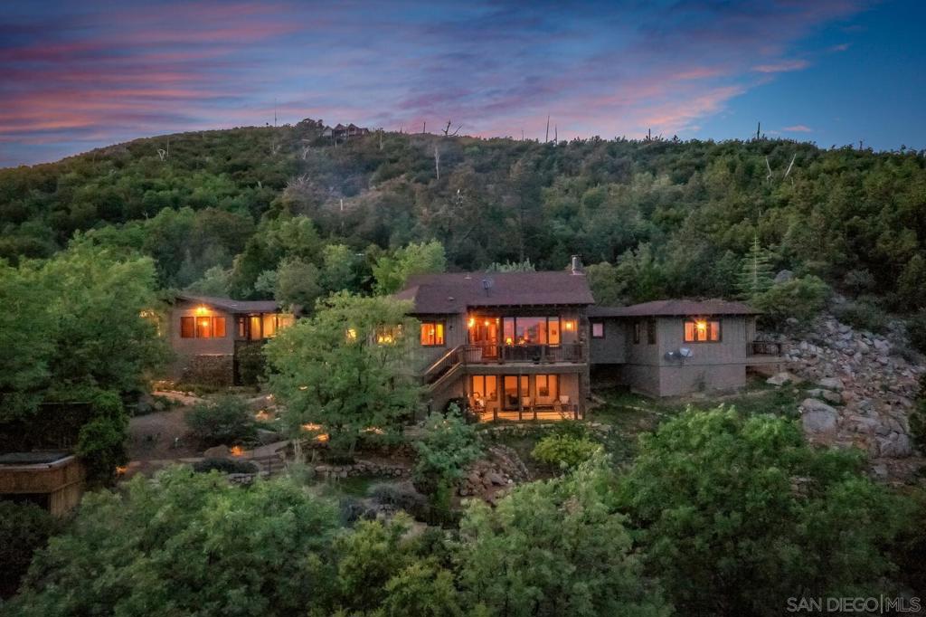 35750 Mountain Circle Drive Property Photo 3