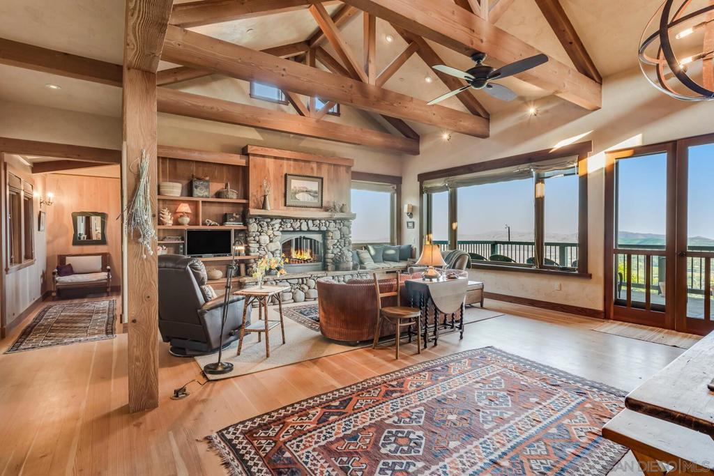 35750 Mountain Circle Drive Property Photo 10