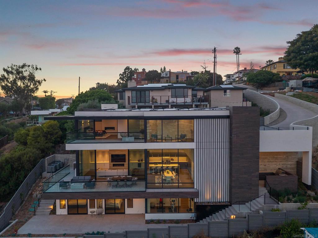 2035 Evergreen Property Photo