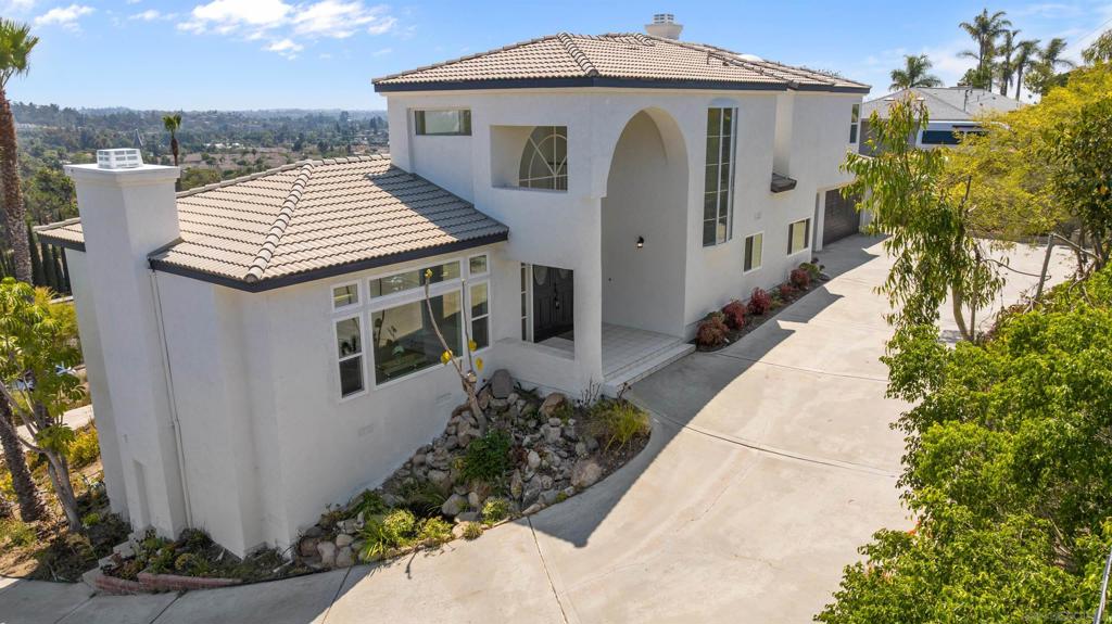 1522 Maxwell Lane Property Photo 2