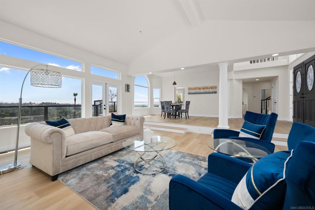 1522 Maxwell Lane Property Photo 5