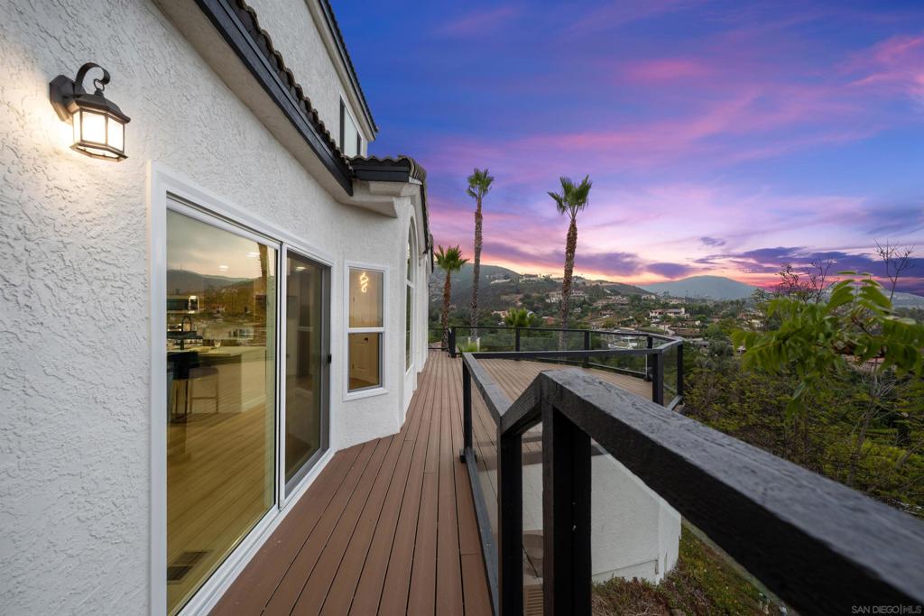 1522 Maxwell Lane Property Photo 10