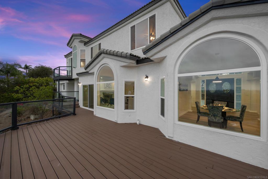 1522 Maxwell Lane Property Photo 11