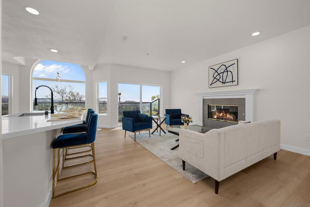 1522 Maxwell Lane Property Photo 14