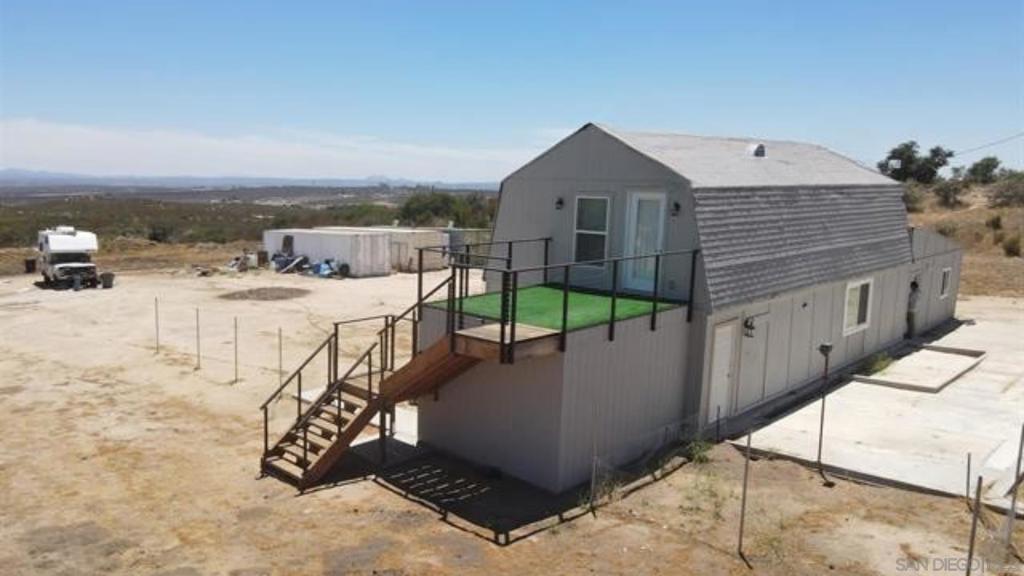 1431 Tierra Del Sol Rd Property Photo 1
