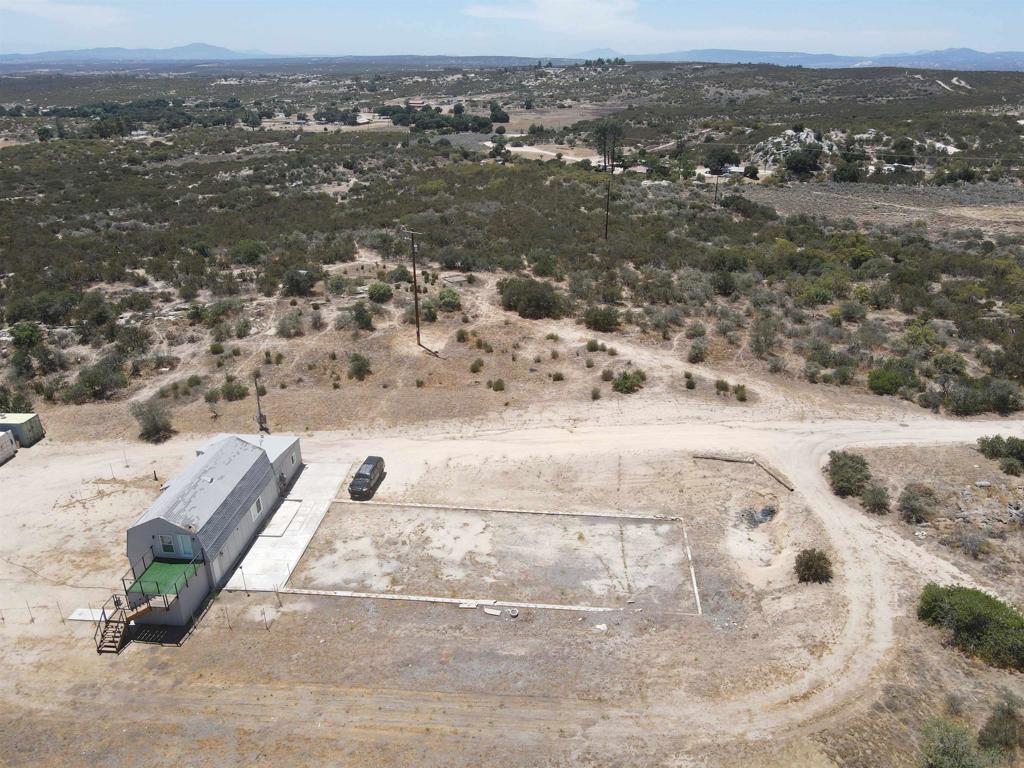 1431 Tierra Del Sol Rd Property Photo 4