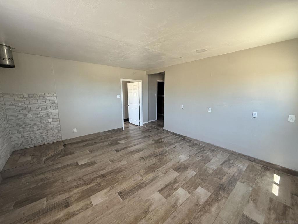 1431 Tierra Del Sol Rd Property Photo 8