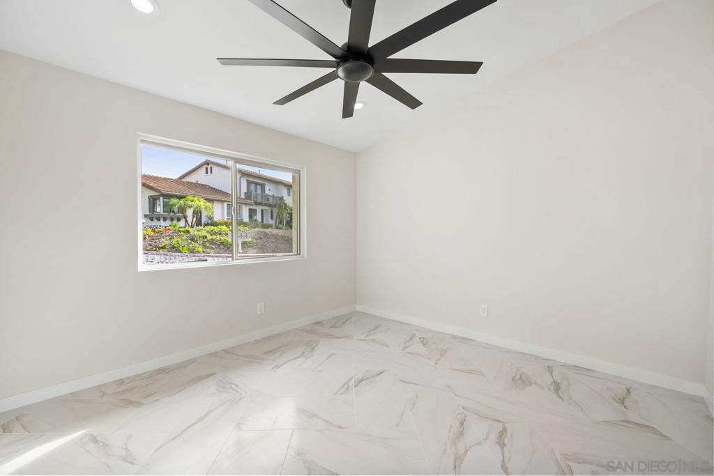 6915 Pear Tree Dr Property Photo 17