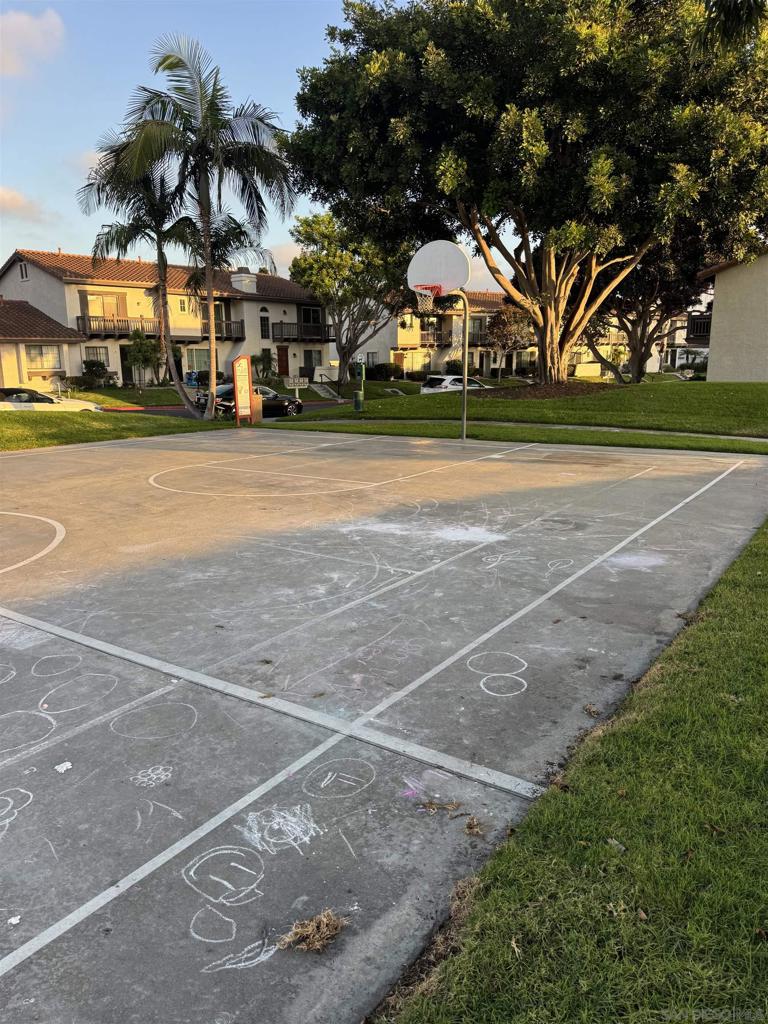 6915 Pear Tree Dr Property Photo 31