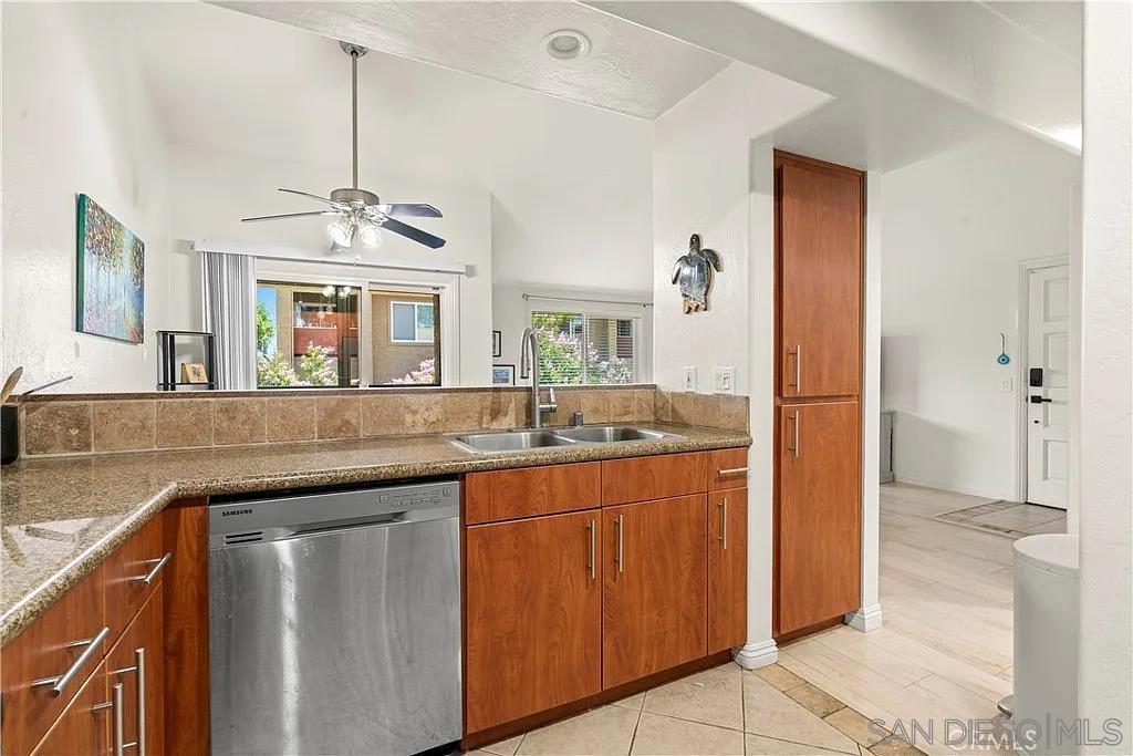 7003 Saranac St 203 Property Photo 7