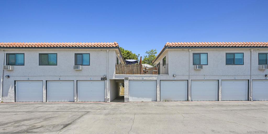 628 W California Ave Property Photo 16