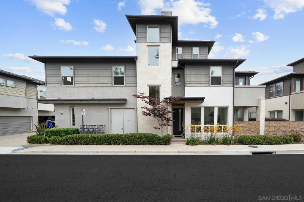 2335 Aperture Circle Property Photo 2