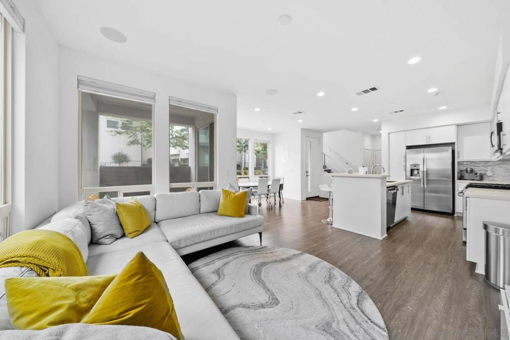 2335 Aperture Circle Property Photo 3