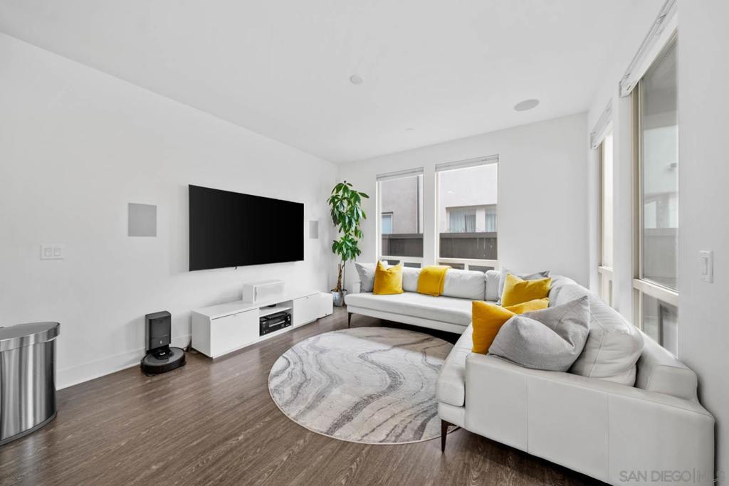 2335 Aperture Circle Property Photo 12