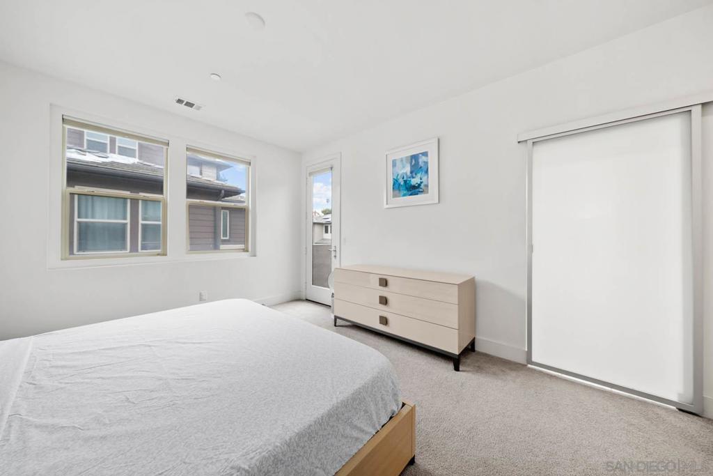 2335 Aperture Circle Property Photo 22