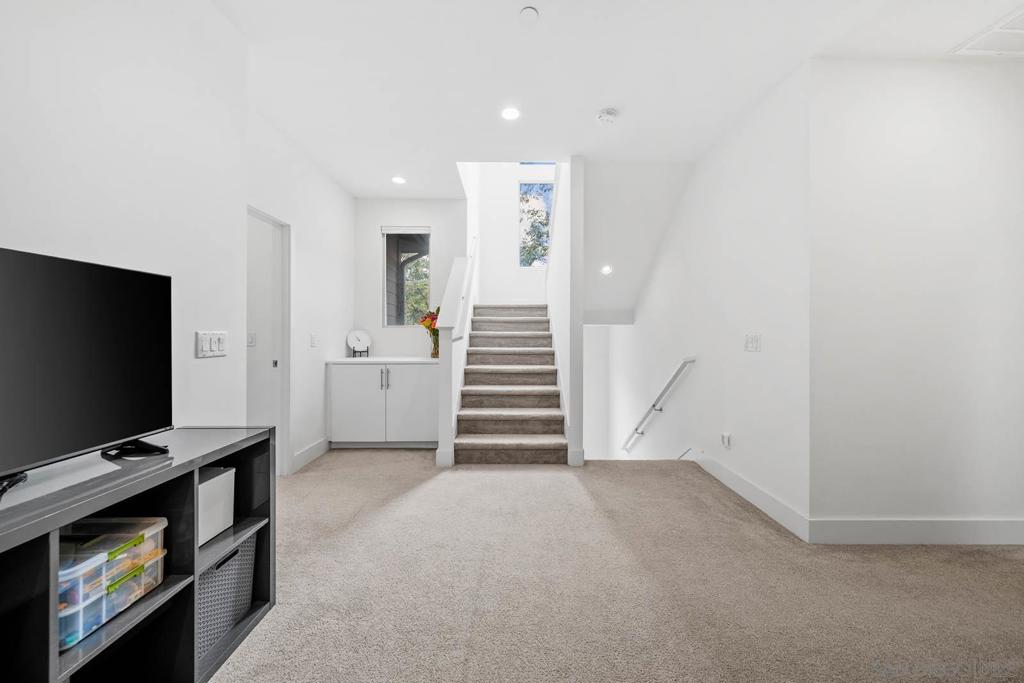 2335 Aperture Circle Property Photo 33