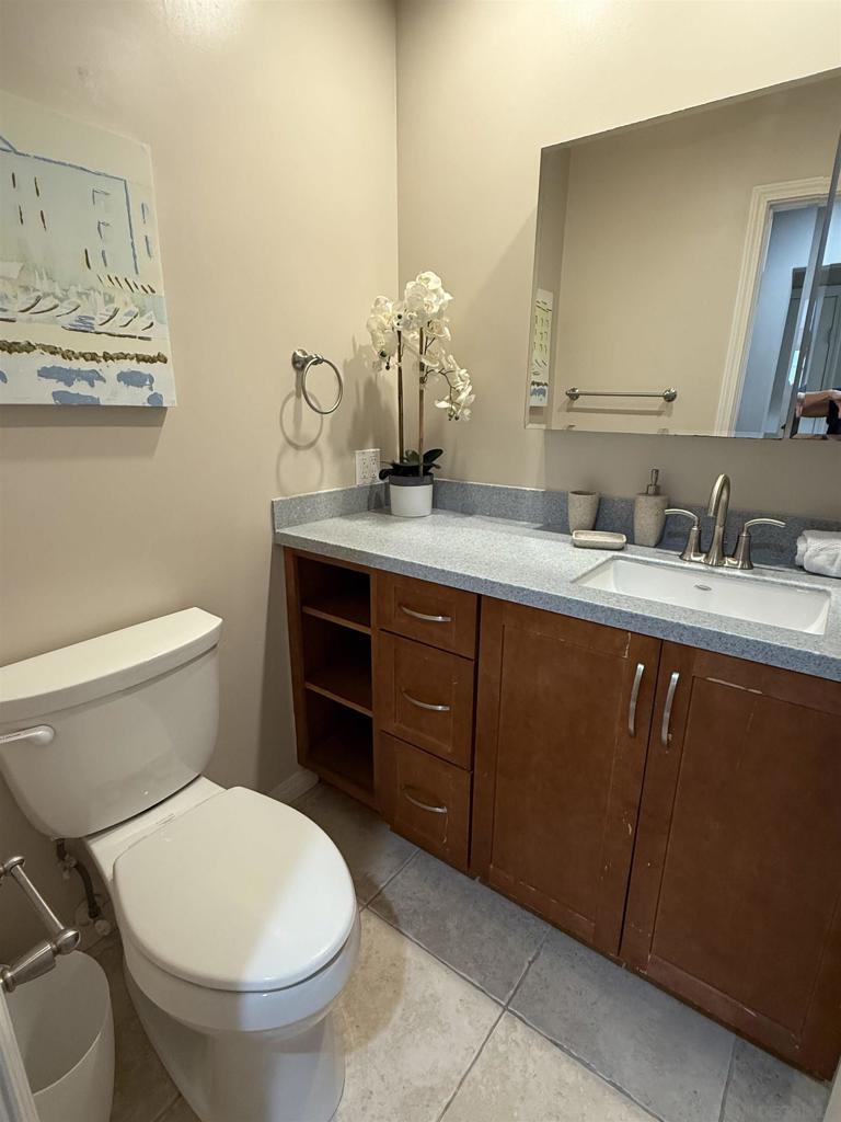 909 Coast 6 Property Photo 18