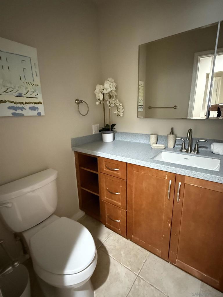 909 Coast 6 Property Photo 19