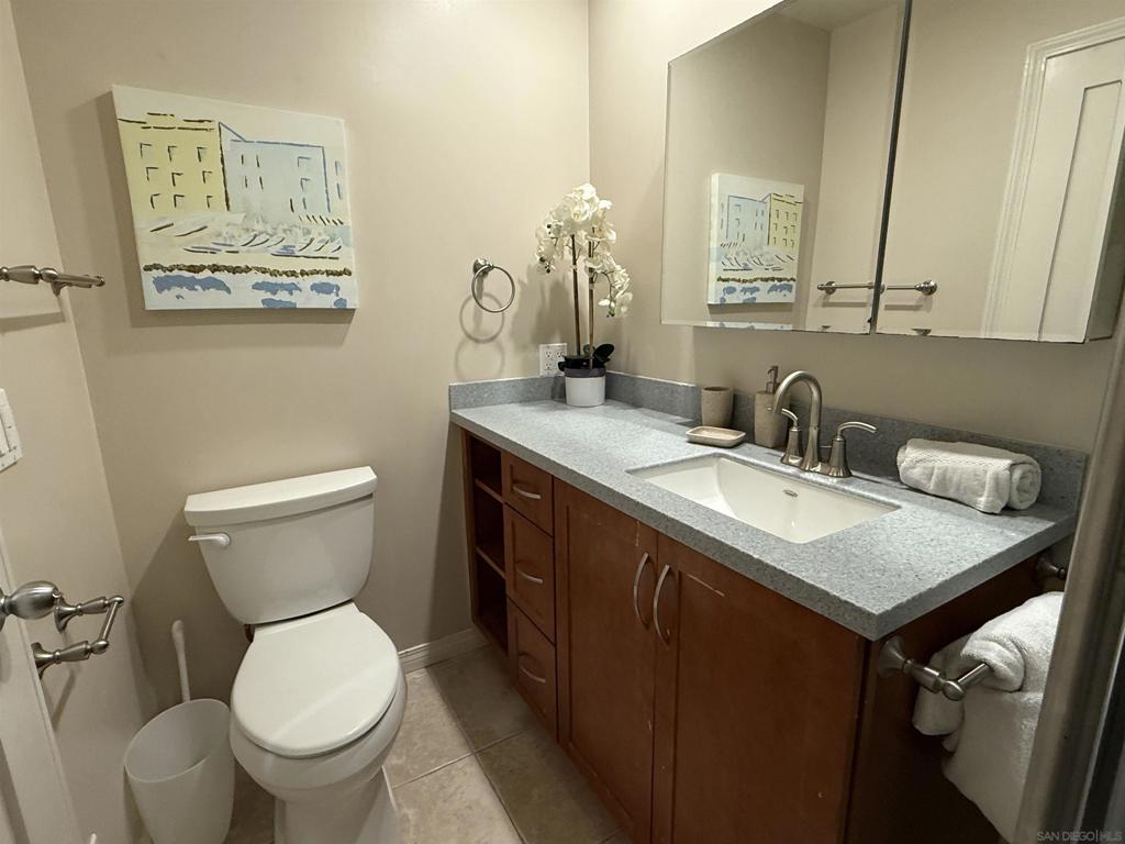 909 Coast 6 Property Photo 20