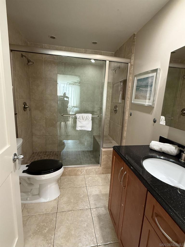909 Coast 6 Property Photo 22