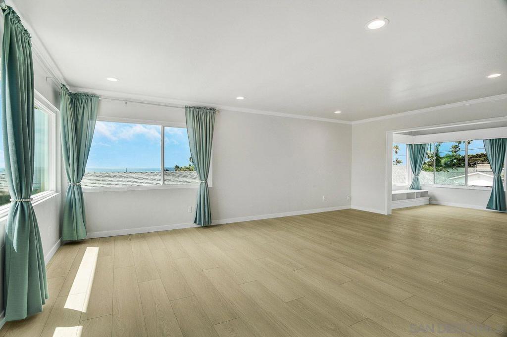 4462 Algeciras Property Photo 3