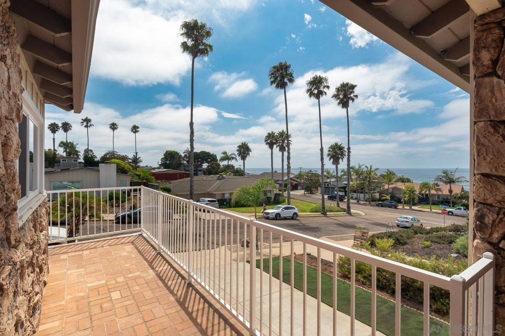 4462 Algeciras Property Photo 14