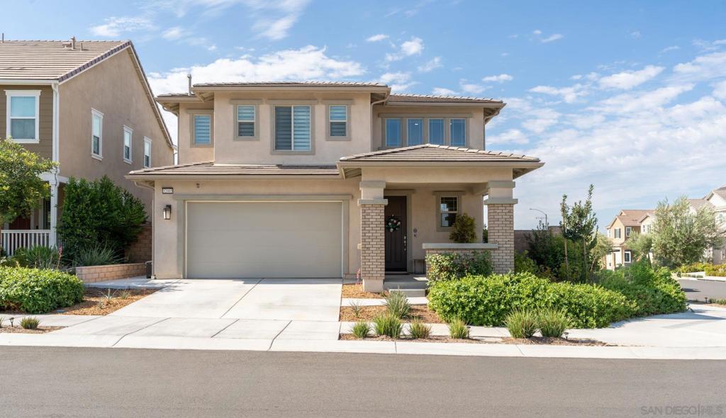 32005 Radiant Dr Property Photo 2