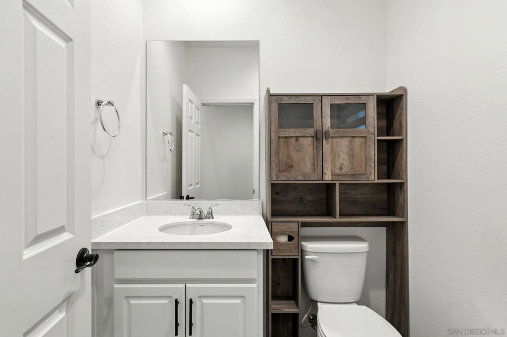 32005 Radiant Dr Property Photo 6