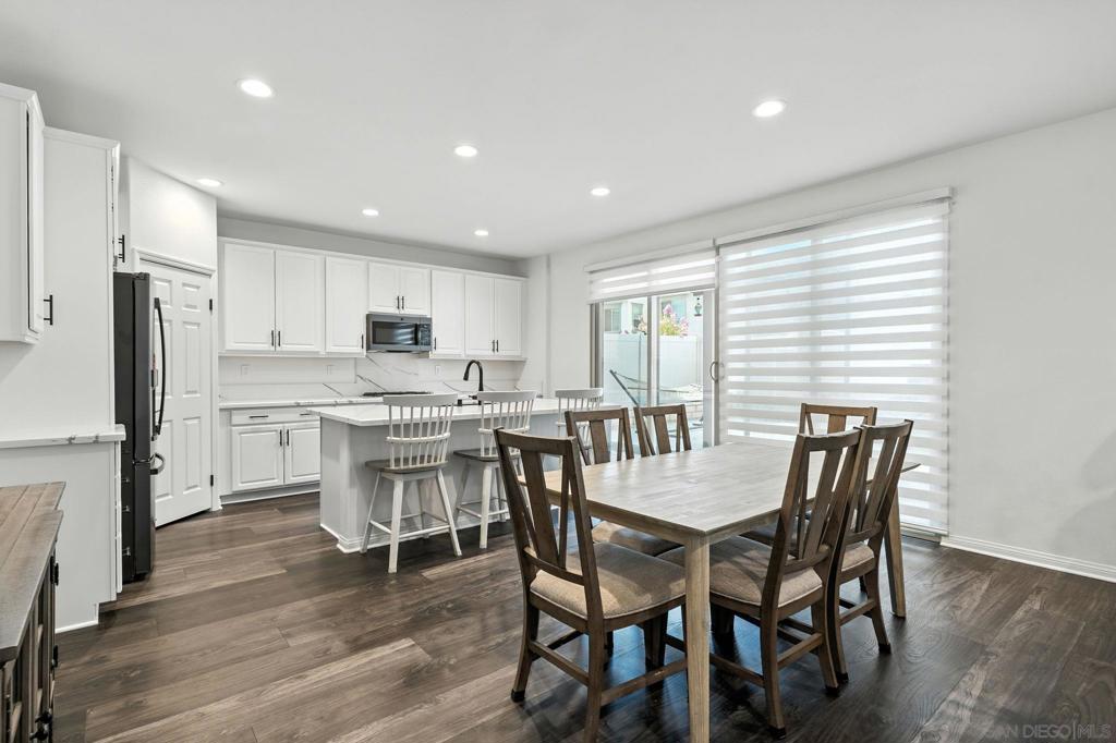 32005 Radiant Dr Property Photo 10