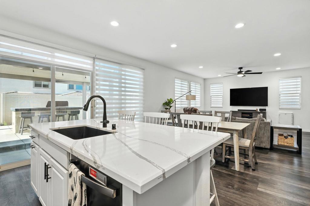 32005 Radiant Dr Property Photo 14