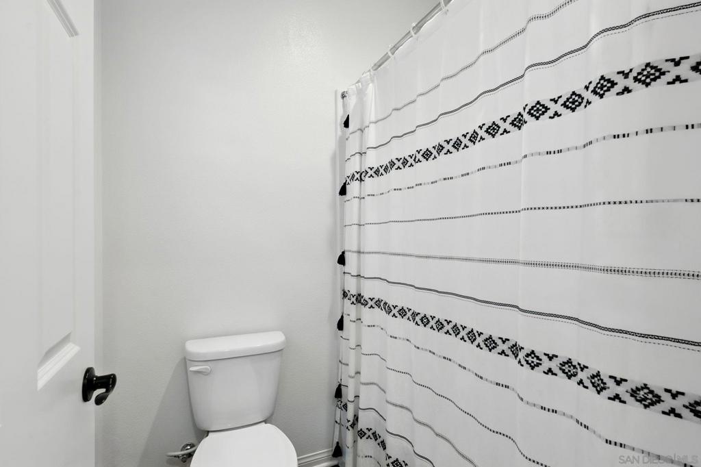 32005 Radiant Dr Property Photo 24