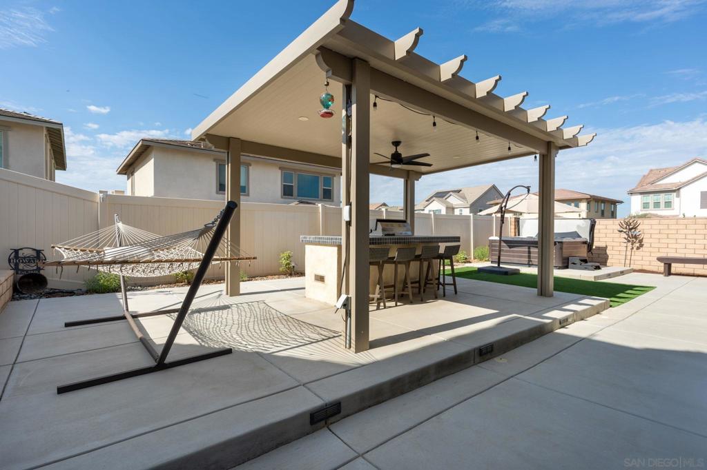 32005 Radiant Dr Property Photo 25