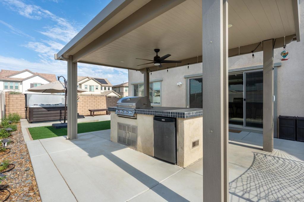 32005 Radiant Dr Property Photo 26