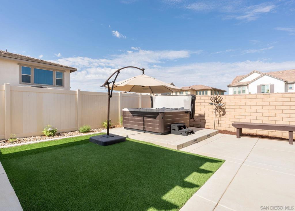 32005 Radiant Dr Property Photo 29