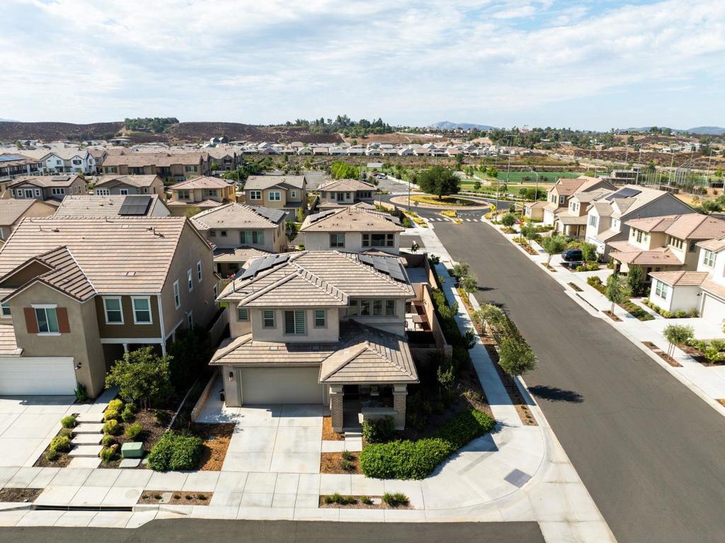 32005 Radiant Dr Property Photo 34