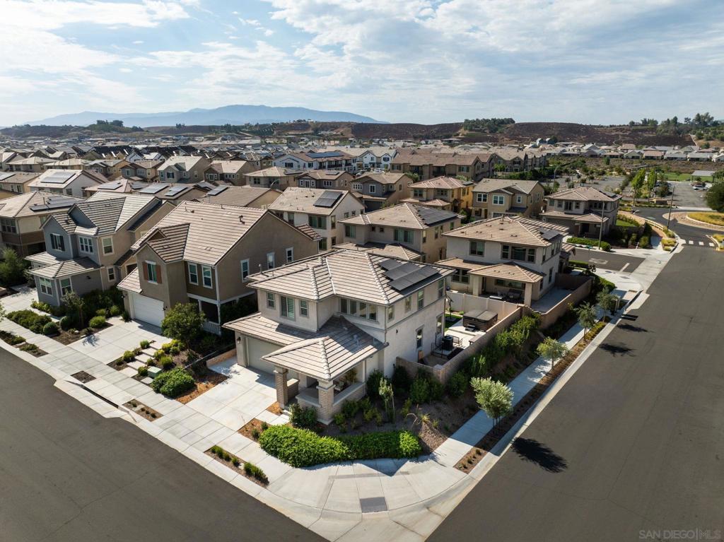 32005 Radiant Dr Property Photo 35