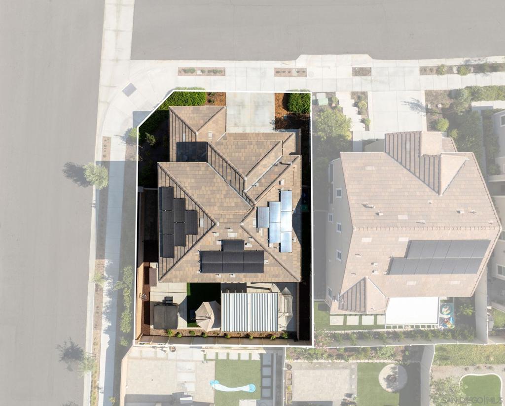 32005 Radiant Dr Property Photo 36