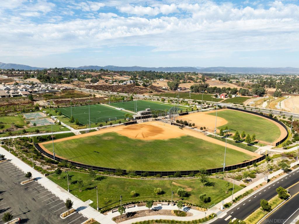 32005 Radiant Dr Property Photo 44