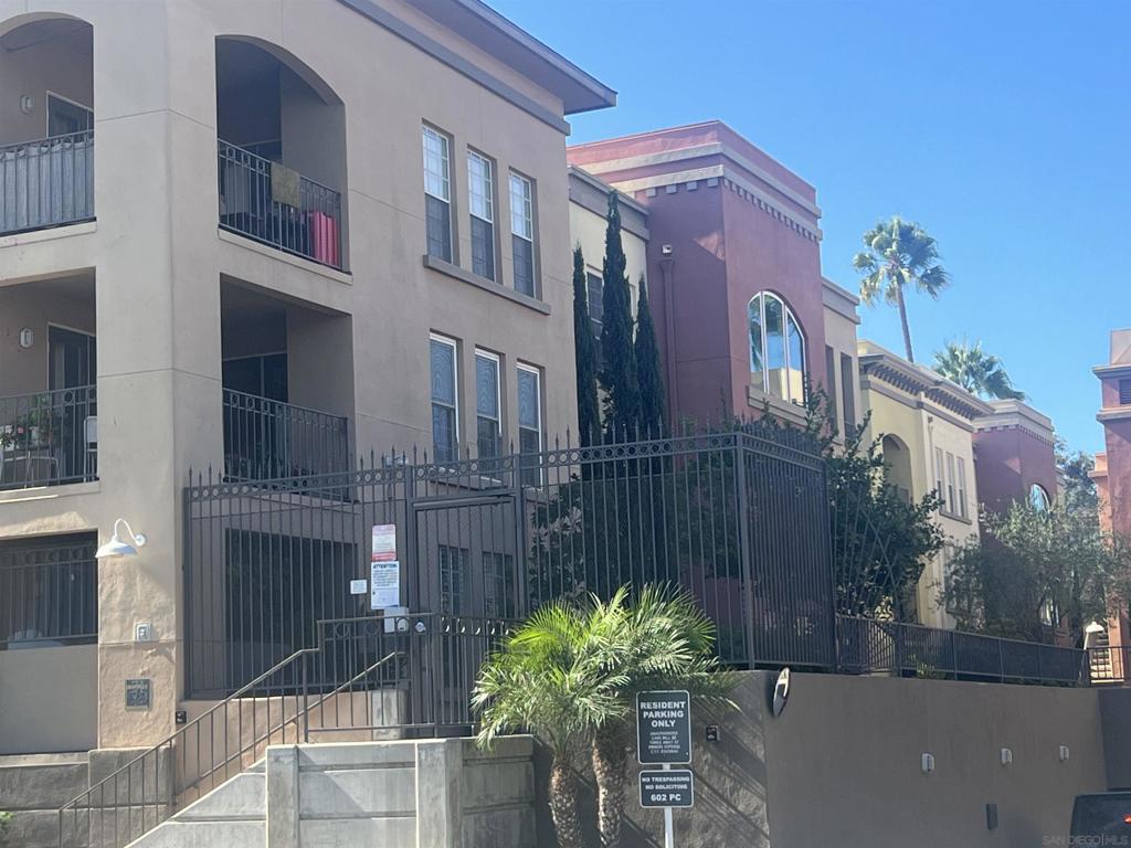 1270 CLEVELAND AVE 131 Property Photo 1