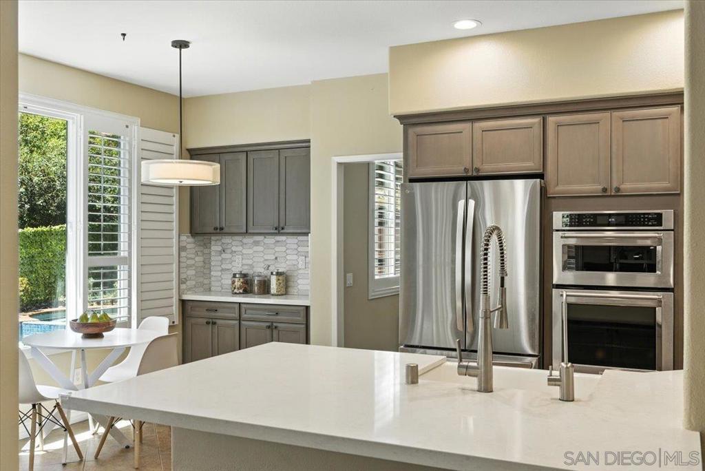 12224 Mulholland Ct Property Photo 17