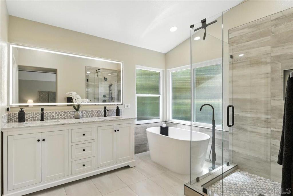 12224 Mulholland Ct Property Photo 33