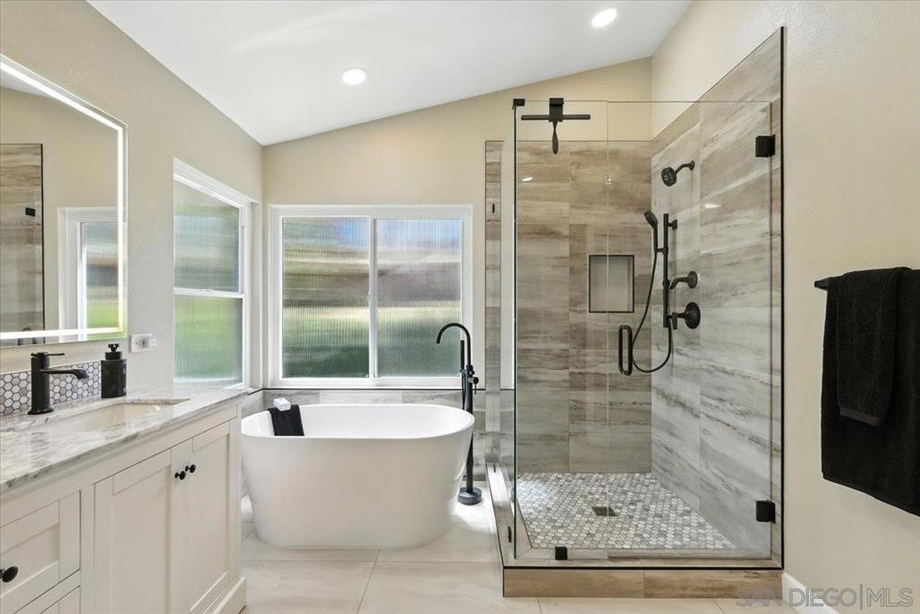 12224 Mulholland Ct Property Photo 34